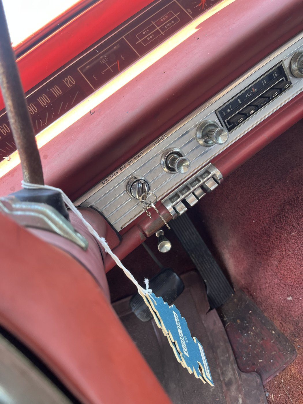 Chevrolet Impala 1963 — zdjęcie ze Stanów 10